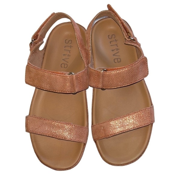 STRIVE Kona Sandal Metallic Copper Size 8 D Width - Picture 8 of 9